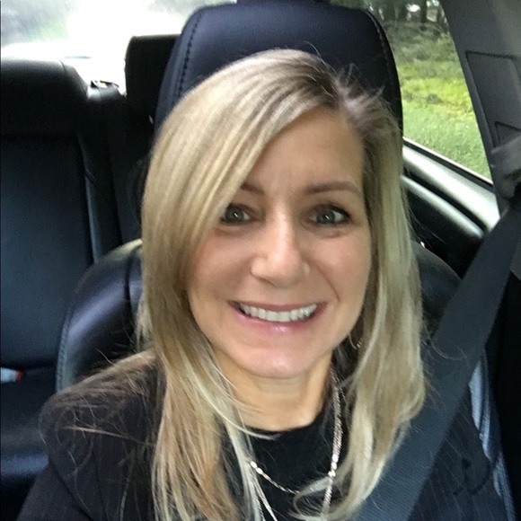 Meet your Posher, Libby - Picture 1 of 1